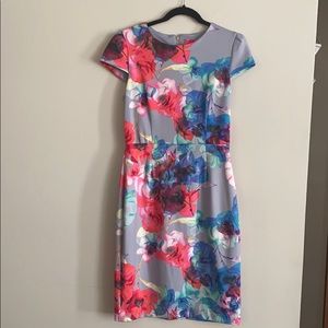 Adorable spring dress!